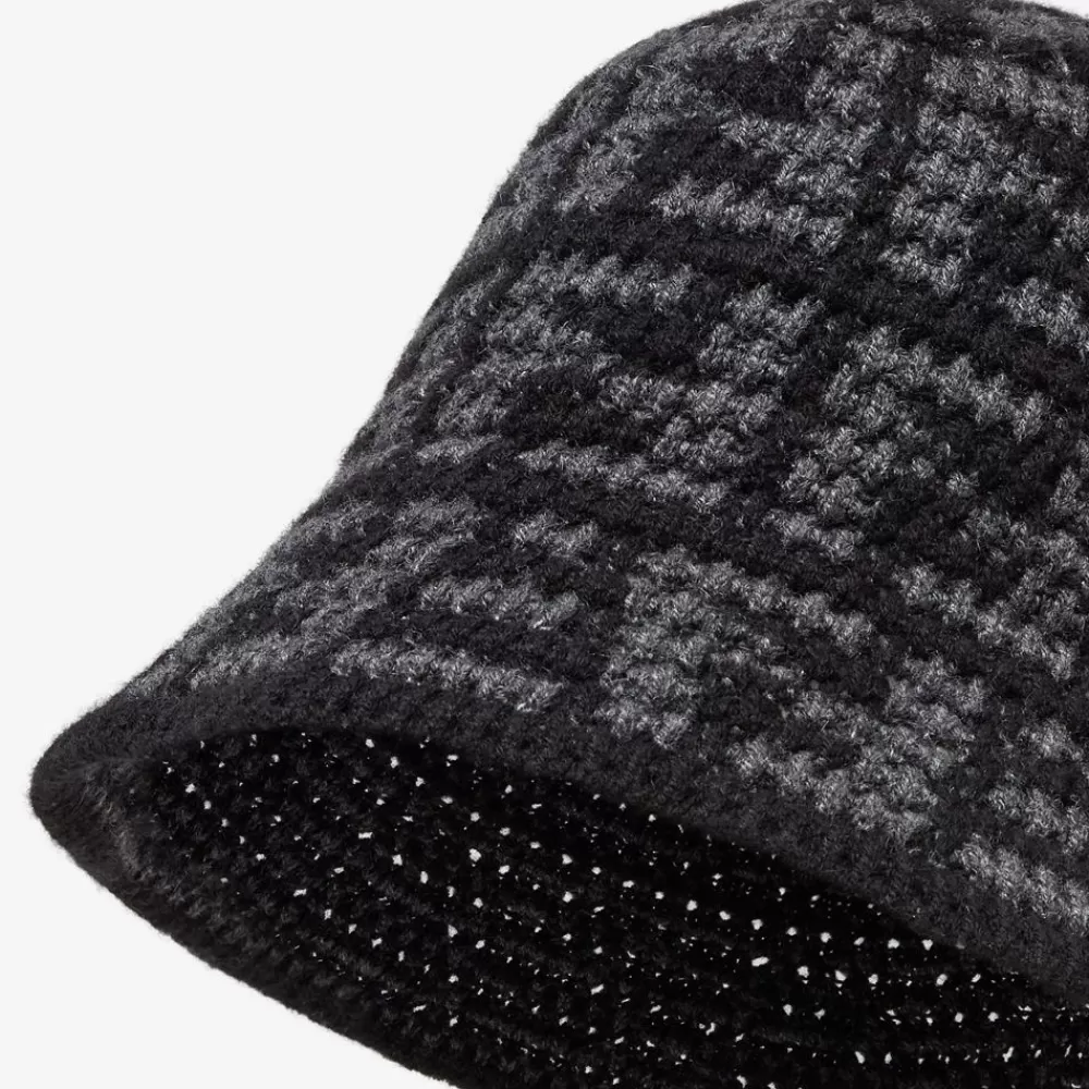 Cappelli E Guanti>Fendi Bucket In Cashmere Nero