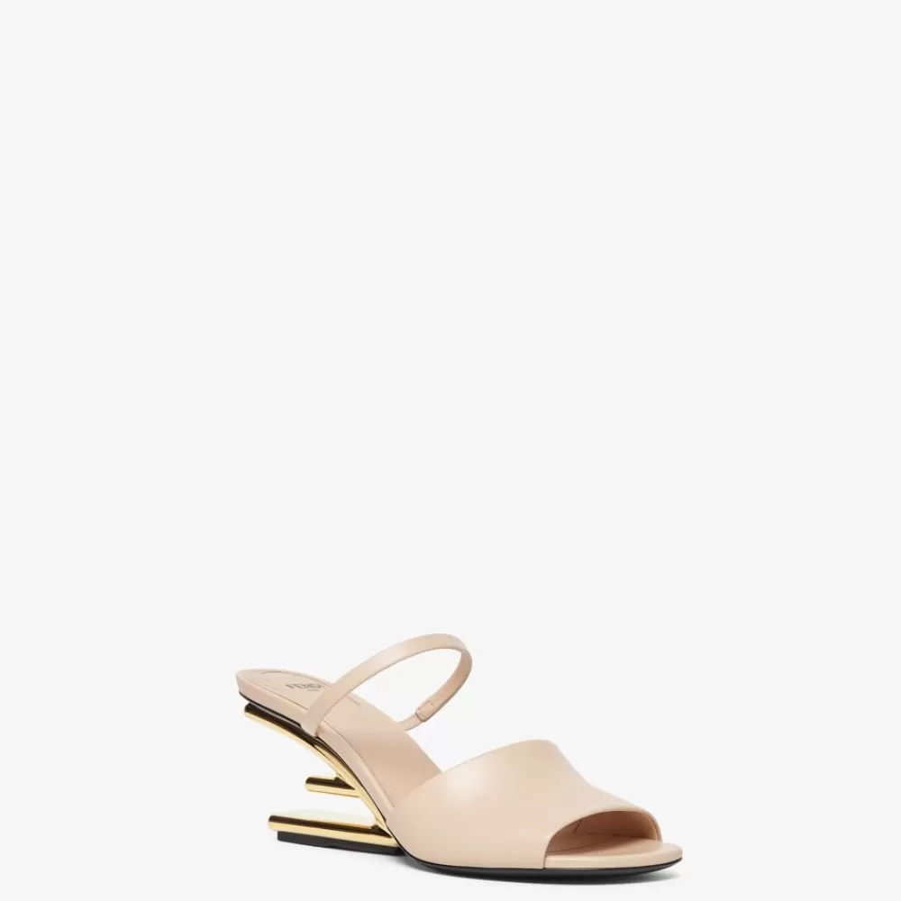 Slides E Sandali>Fendi Sandalo Tacco Medio In Belle Beige