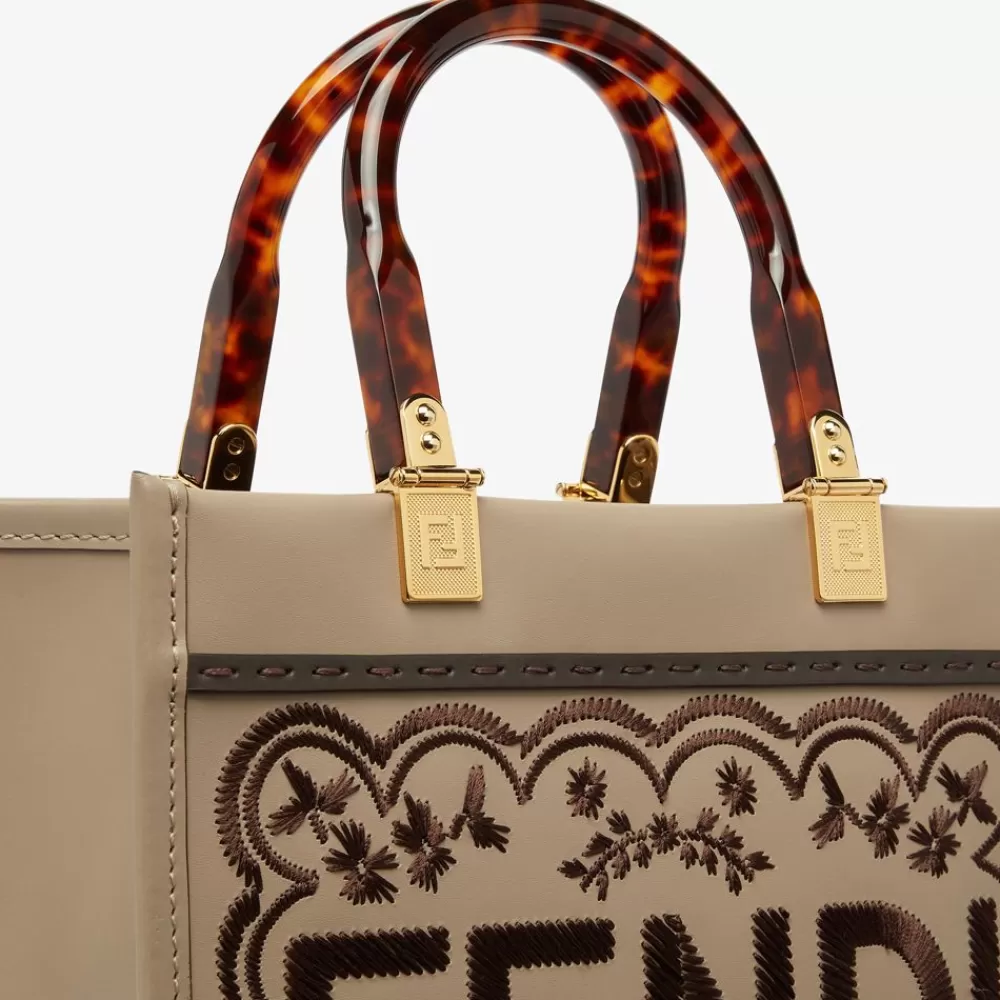 Borse Tote>Fendi Shopper In Pelle Tortora Con Ricamo Floreale